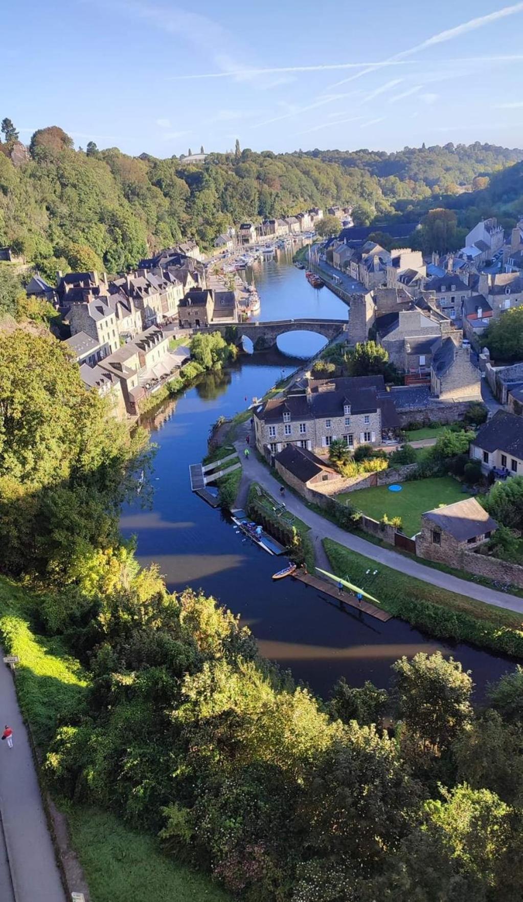 Escapade Sur Le Port De Dinan Apartment Exterior photo